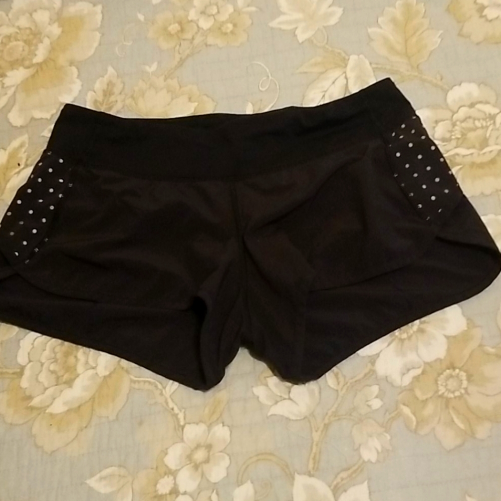 Lululemon black shorts really good condition